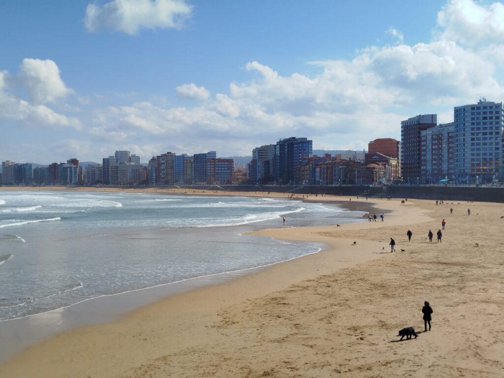 Excursión a Gijón, un viaje entre mar y cultura